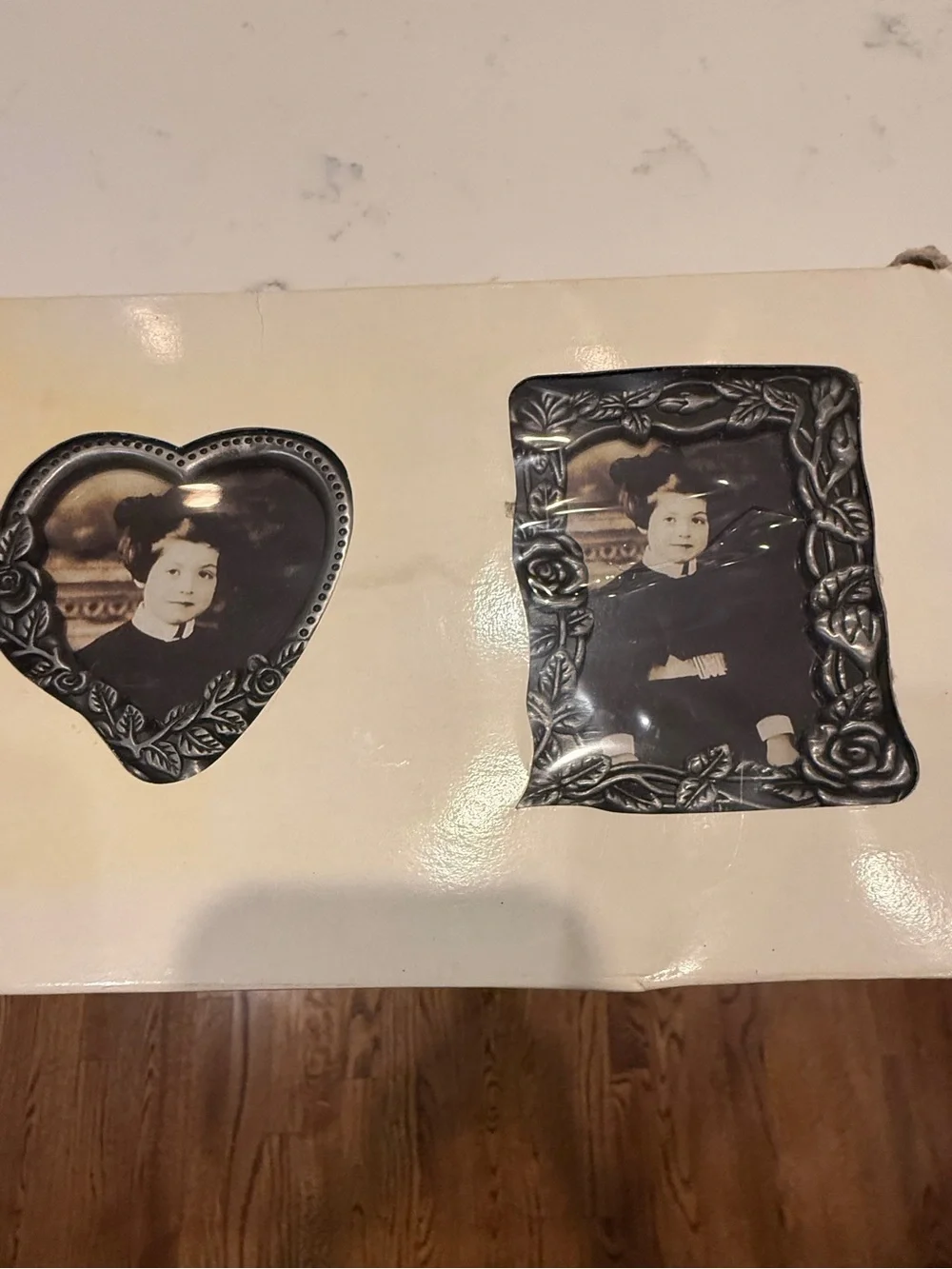 Brand New Old Stock 4 Metal Picture Frames W/Stand With Floral/Heart Design